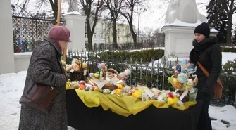 Świątecznie i charytatywnie przy kościele