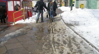 Warunki na chodniku wołały o &#8222;pomstę do nieba&#8221;