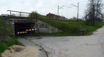 Kolejowy mostek do remontu
