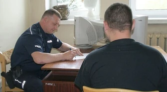 Para włamywaczy odpowie za kradzież motocykla