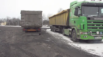 Czy firma składująca miał węglowy łamie prawo?