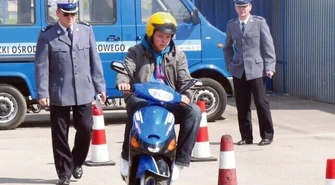 Młodzież bez karty motorowerowej