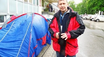 Protest pod starostwem trwa