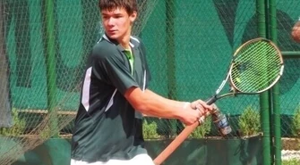 Piotrkowianin zagra w turnieju Rolanda Garrosa