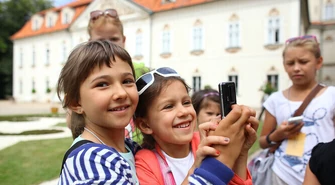 Dzieci z Piotrkowa odjechały "Kolorową lokomotywą"