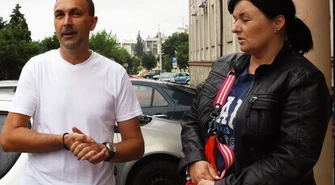 Poprosili prezydenta, aby podał się do dymisji