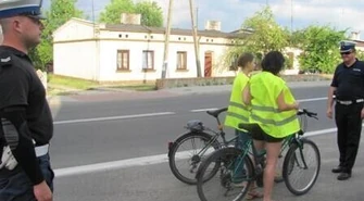 Kontrolowali rowerzystów i motorowerzystów