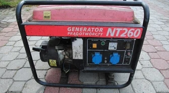 Najpierw upili, a potem okradli