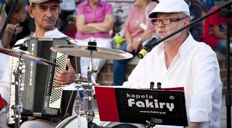 Biesiadnie na Rynku Trybunalskim