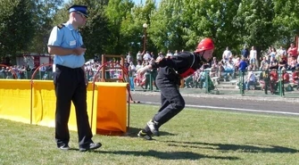 Strażacy walczyli na boisku