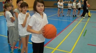 Na WF-ie nie ćwiczy tylko 4 procent uczniów