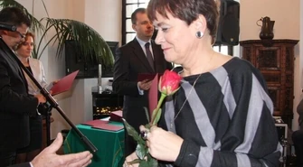 250 tysięcy na nagrody dla pracowników oświaty