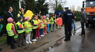 Uczniowie z Bujen pytali: mandat czy cytryna?