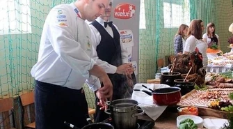 Uczniowie z Niechcic na Festiwalu Smaków w Bełchatowie
