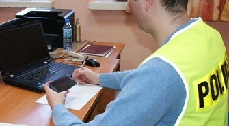 Policjanci odzyskali skradziony telefon
