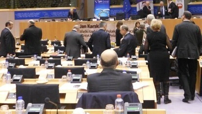 Kogo wysłać do Brukseli?