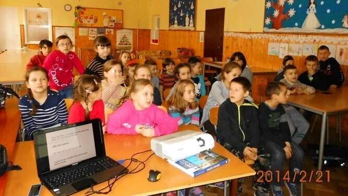 Dzień Języka Ojczystego z biblioteką