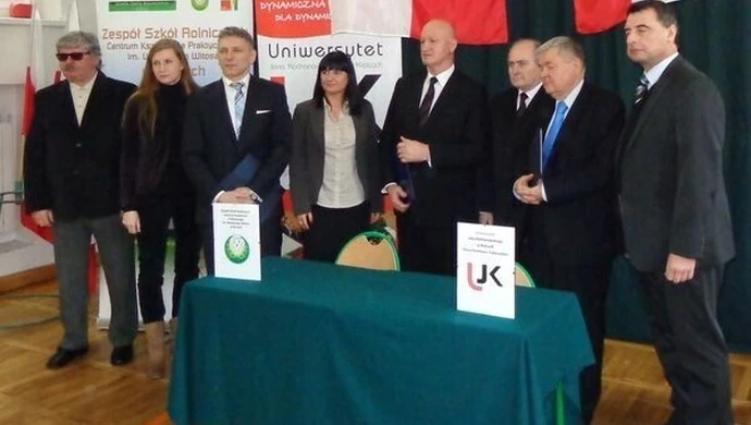 Szkoła w Bujnach pod skrzydłami UJK