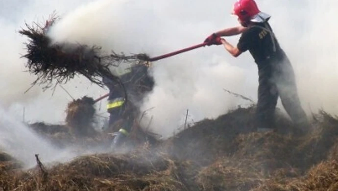 13 razy wyjeżdżali do pożarów traw
