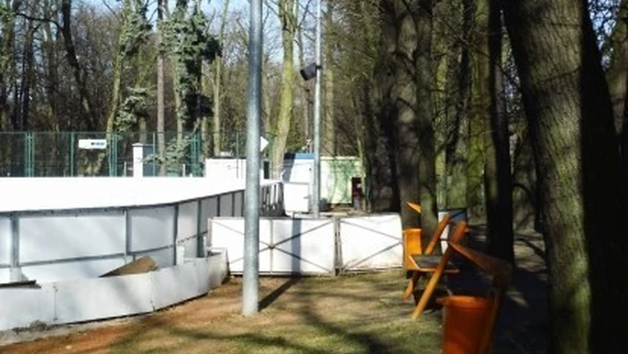 Koniec sezonu na lodowisku