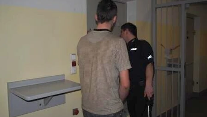 Włamywali się do domów w trzech gminach