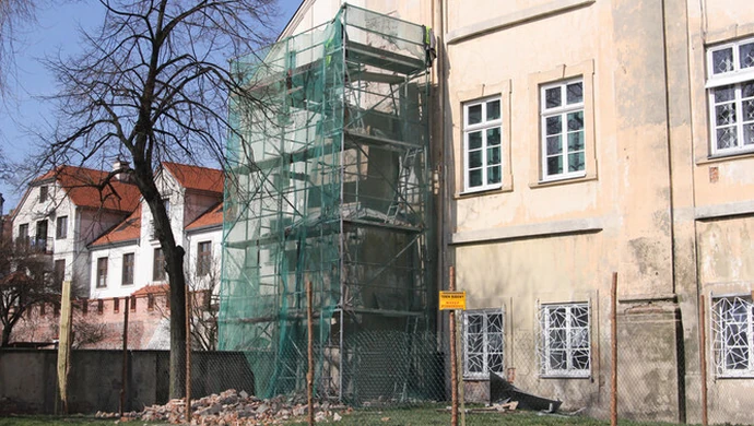 Remontują "Chrobrego" w Piotrkowie