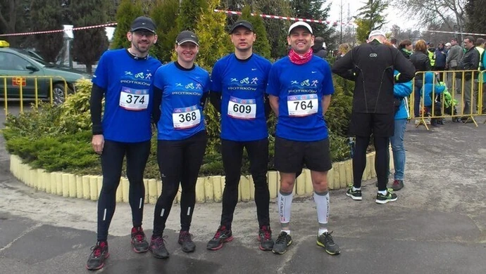 Piotrkowianie na półmaratonie w Pabianicach