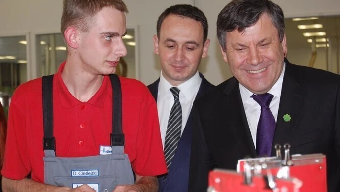 Wicepremier w zakładzie Haeringa