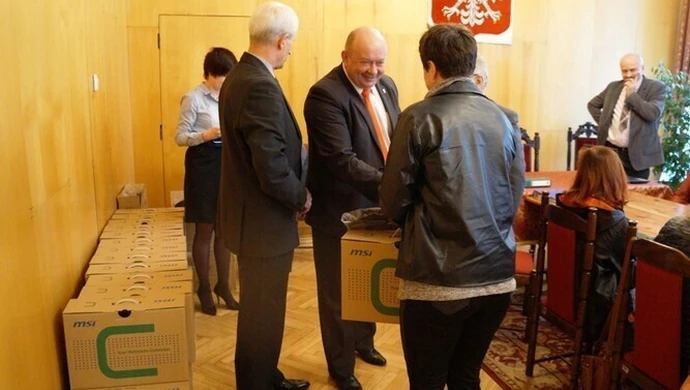 Opoczno. Uczniowie dostali komputery