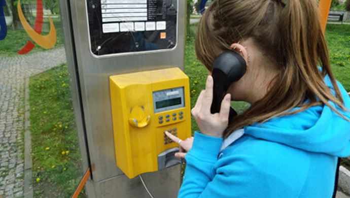 Budki telefoniczne znikają z ulic Piotrkowa