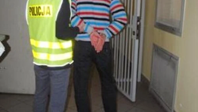 Włamał się do punktu gastronomicznego przy ul. Młynarskiej