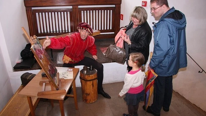 Cięcia ostrą bronią i kulisy władzy