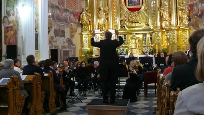 Orkiestra Filharmonii Łódzkiej w kościele Jezuitów
