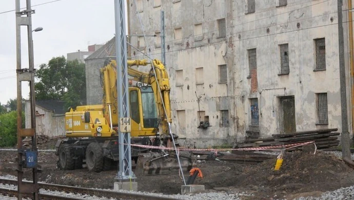 Pożar na budowie torowiska w Piotrkowie