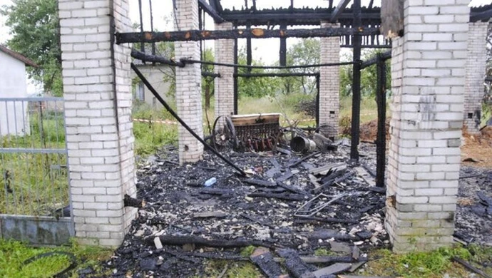 Podpalał stodoły i przyczynił się do śmierci kolegi? 