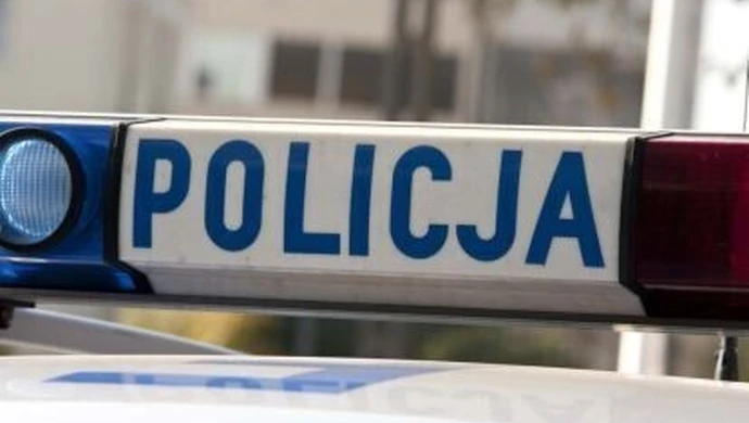 Bus zderzył się z TIR-em. Czworo gimnazjalistów w szpitalu