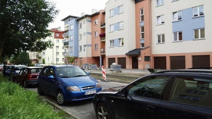 Więcej parkingów na osiedlu 