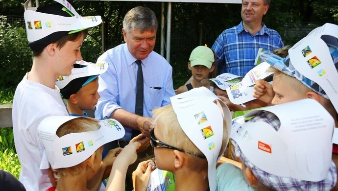 Marszałek odwiedził dzieci na szlaku „Kolorowej Lokomotywy” ŁDK