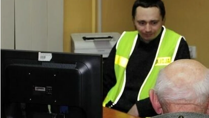 Młotkiem zakatował psa