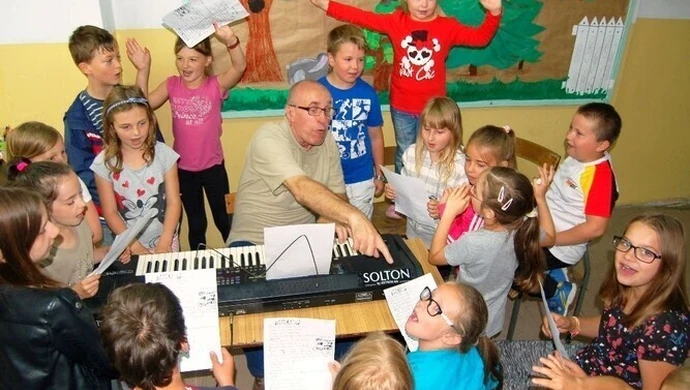 „Wyciągamy dzieci z bramy - baw się latem” na finiszu 