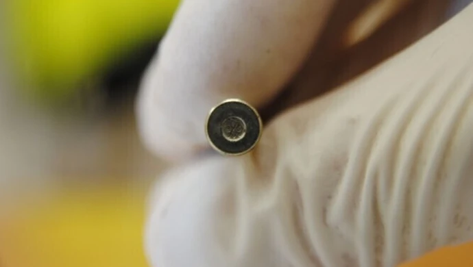 Wyjął broń przy komorniku 