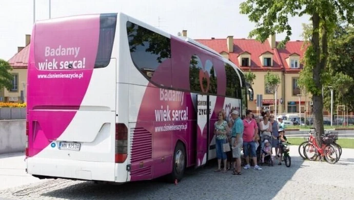 Bus kampanii „Ciśnienie na życie” w Tomaszowie Mazowieckim