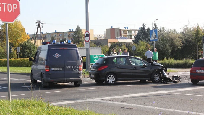 Kolizja na skrzyżowaniu Al. Sikorskiego z al. Concordii
