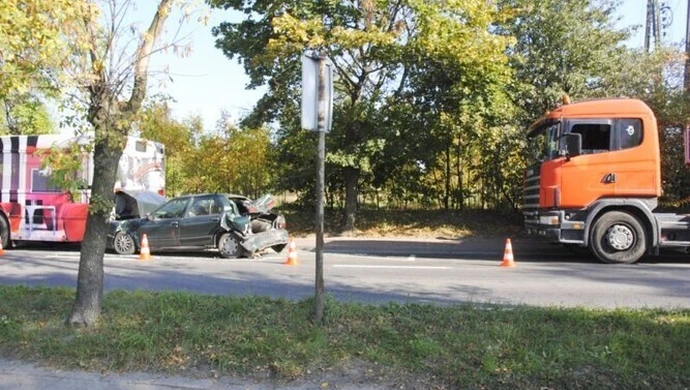 Scania, renault i autobus zderzyły się 