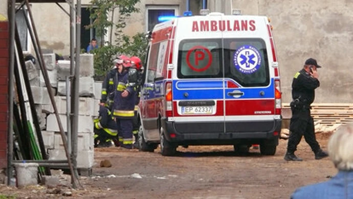 Runęła ściana w starej octowni. Jedna osoba nie żyje
