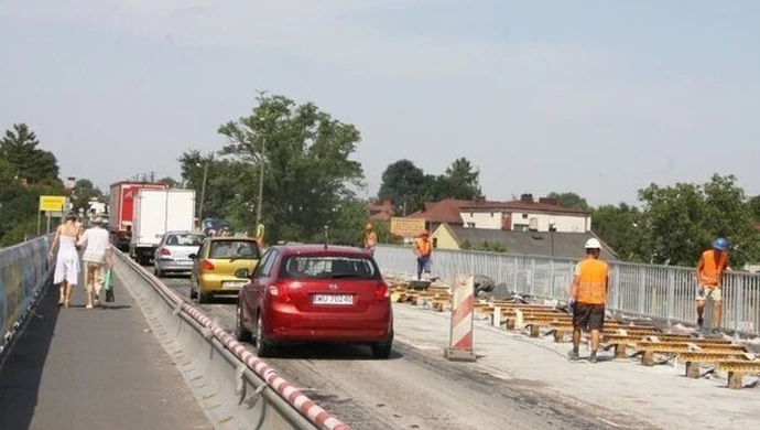 Uwaga kierowcy! Zmiany na moście w Sulejowie