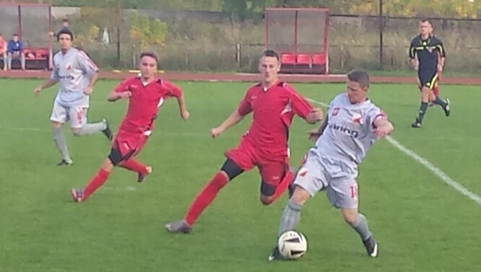 Piłka nożna. Wygrana i remis