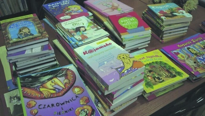 Nowości wydawnicze dla biblioteki w Ręcznie 