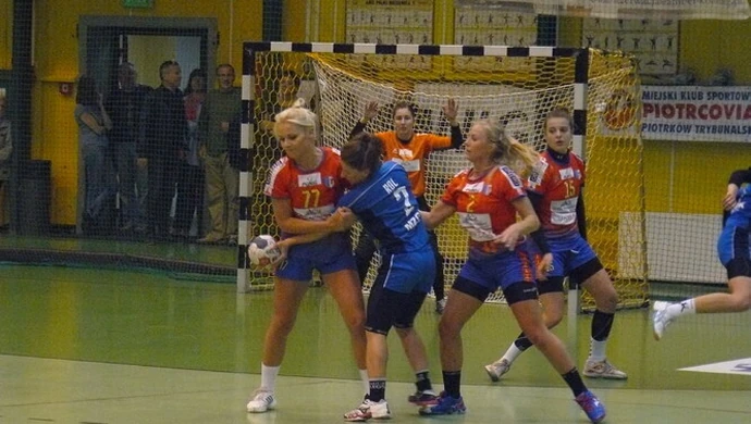 Piotrcovia ostatnia w tabeli