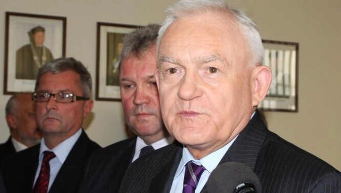 Były premier przyjechał wesprzeć kandydatów SLD